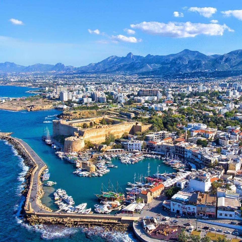 Oscar Beachfront Resort & Spa & Casino Kyrenia  Exterior foto