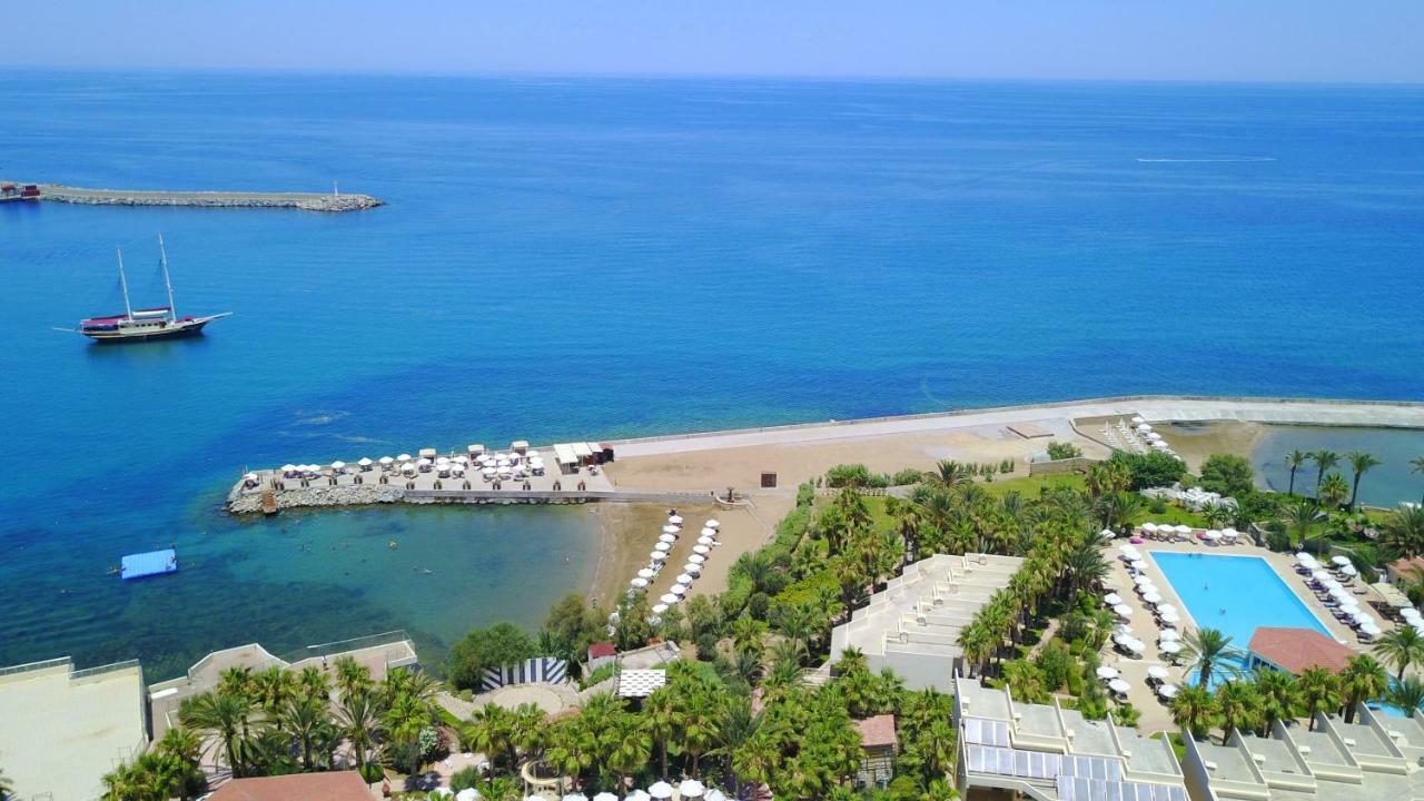 Oscar Beachfront Resort & Spa & Casino Kyrenia  Exterior foto